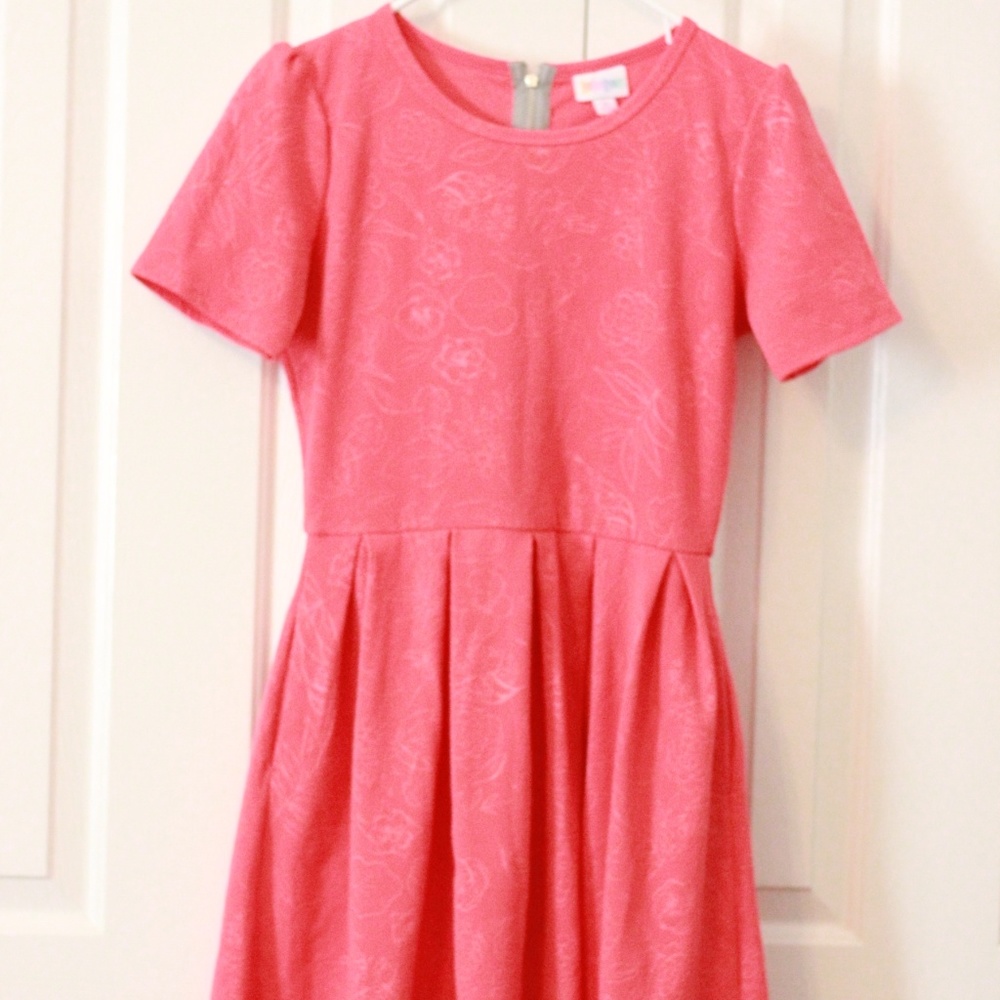 LulaRoe Amelia Pink M (HAS POCKETS!!!!)